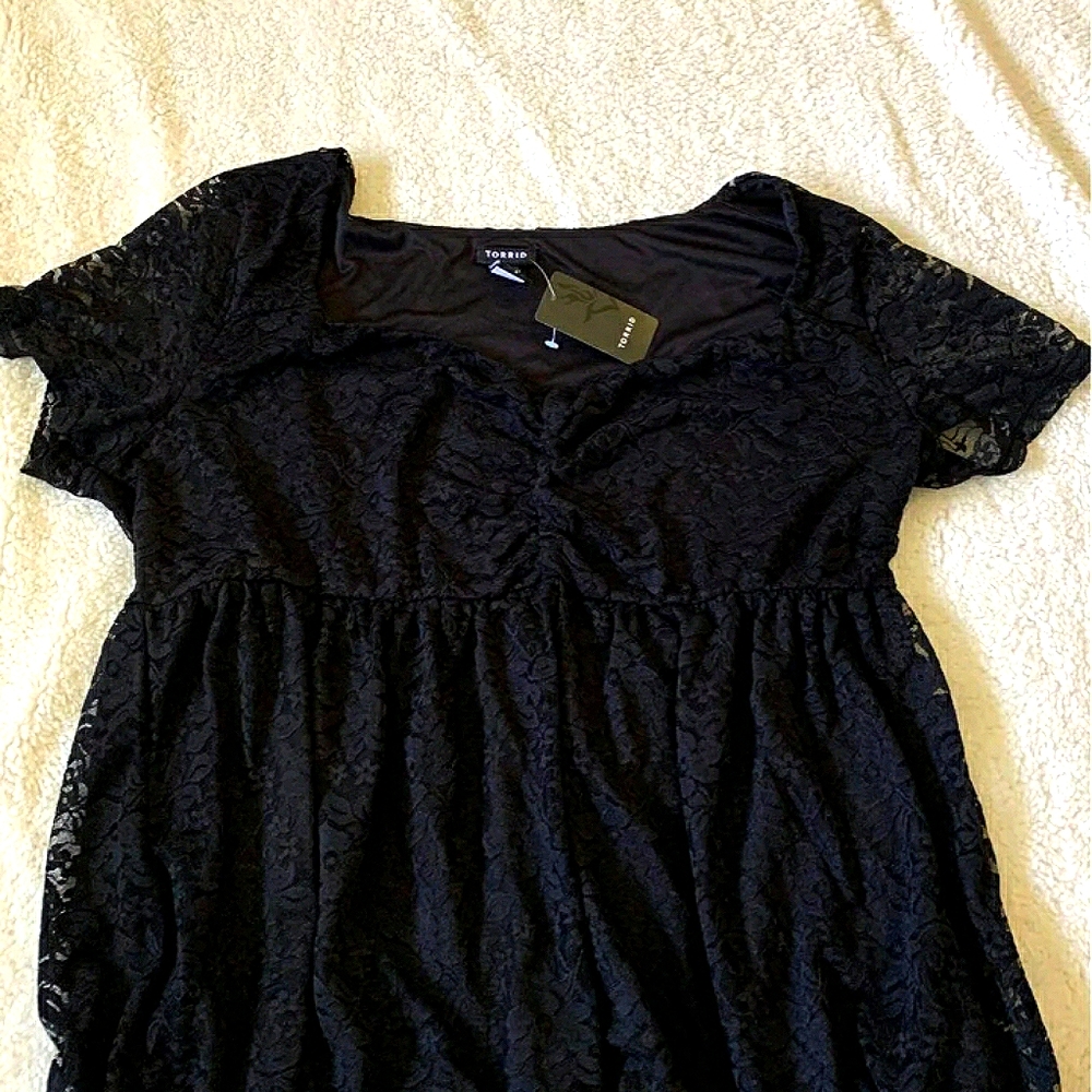 Torrid lace top size 2